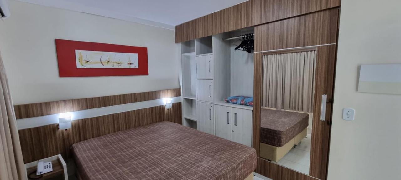 Thermas Lacqua Diroma Com Piscina De Ondas Gratis 24Horas Caldas Novas Exterior photo